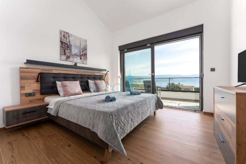 Vrbnik, okolica, dvojček, novogradnja, razgled, bazen, prodamo