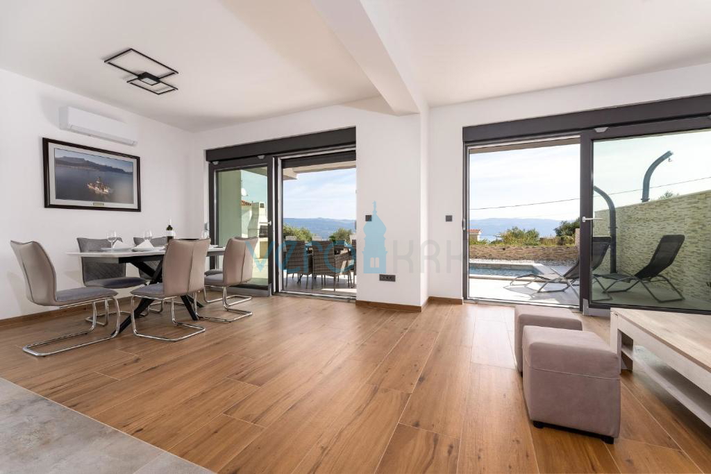 Vrbnik, okolica, dvojček, novogradnja, razgled, bazen, prodamo