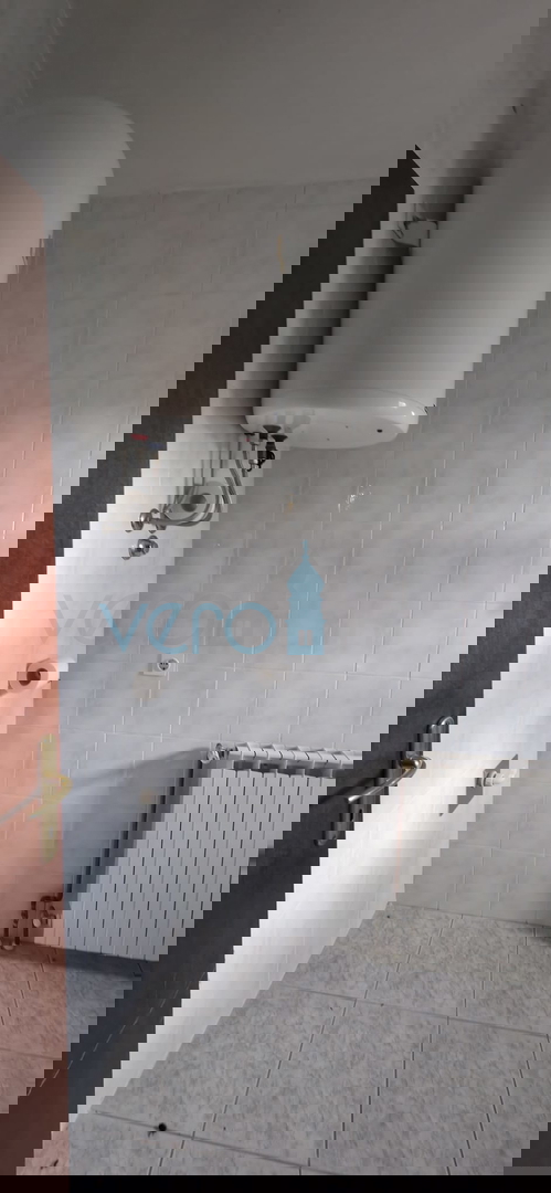 Senj, okolica, družinska hiša velikosti 150 m2 na zemljišču 1000 m2, pogled na morje, prodaja