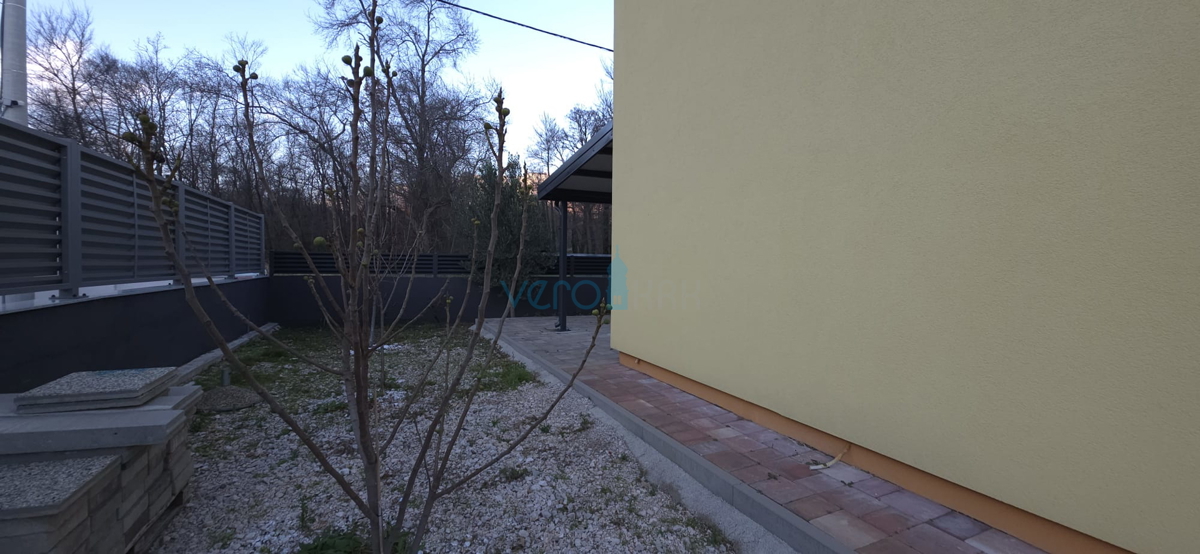 Novi Vinodolski, Bribir, okolica, samostojna hiša z garažo in teraso, prodaja