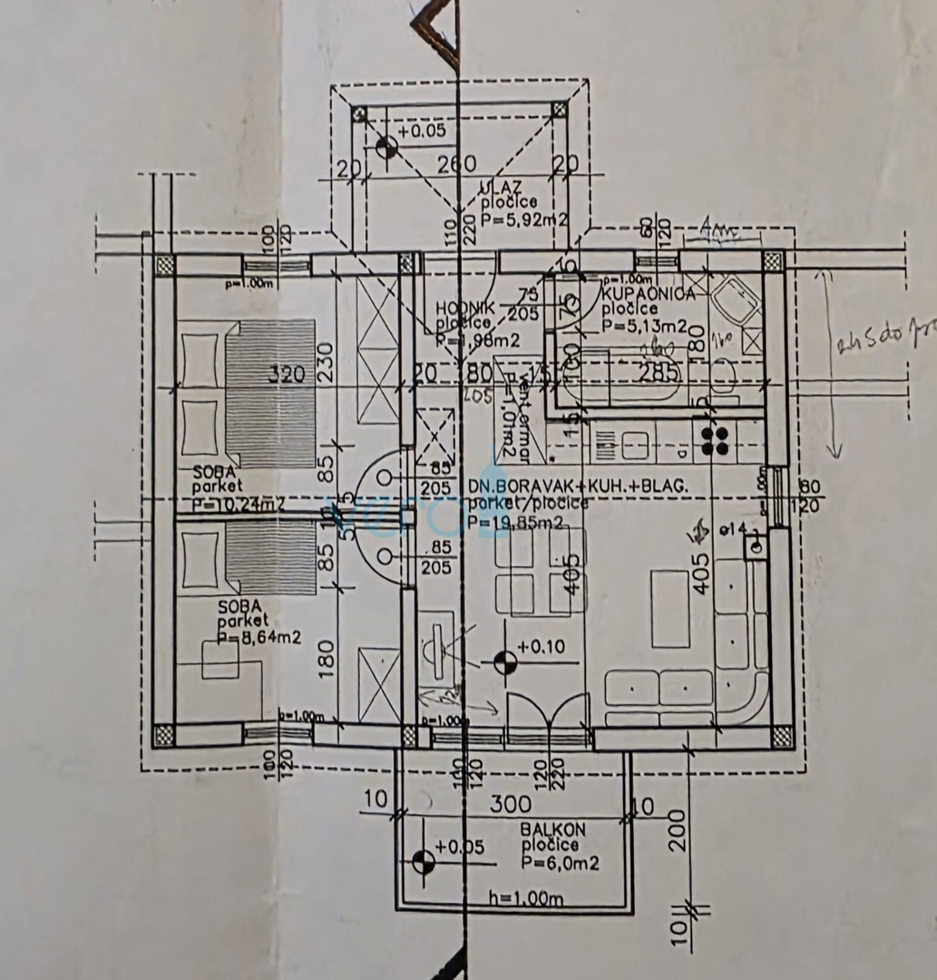 Otok Krk, mesto Krk, širša okolica, samostojna hiša z dvema stanovanjema na parceli velikosti 992 m2, razgled, prodaja