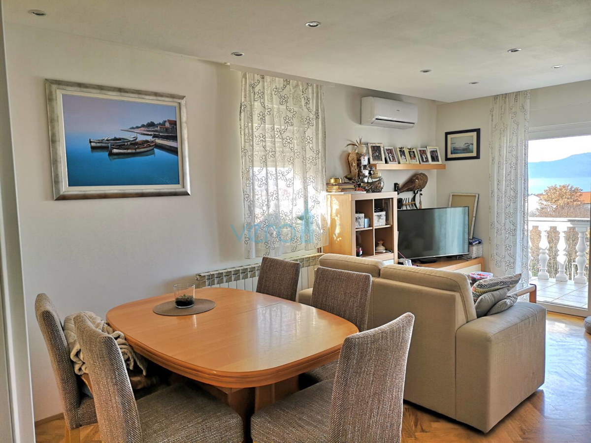 Malinska, Dvoetažni apartma s pogledom na morje