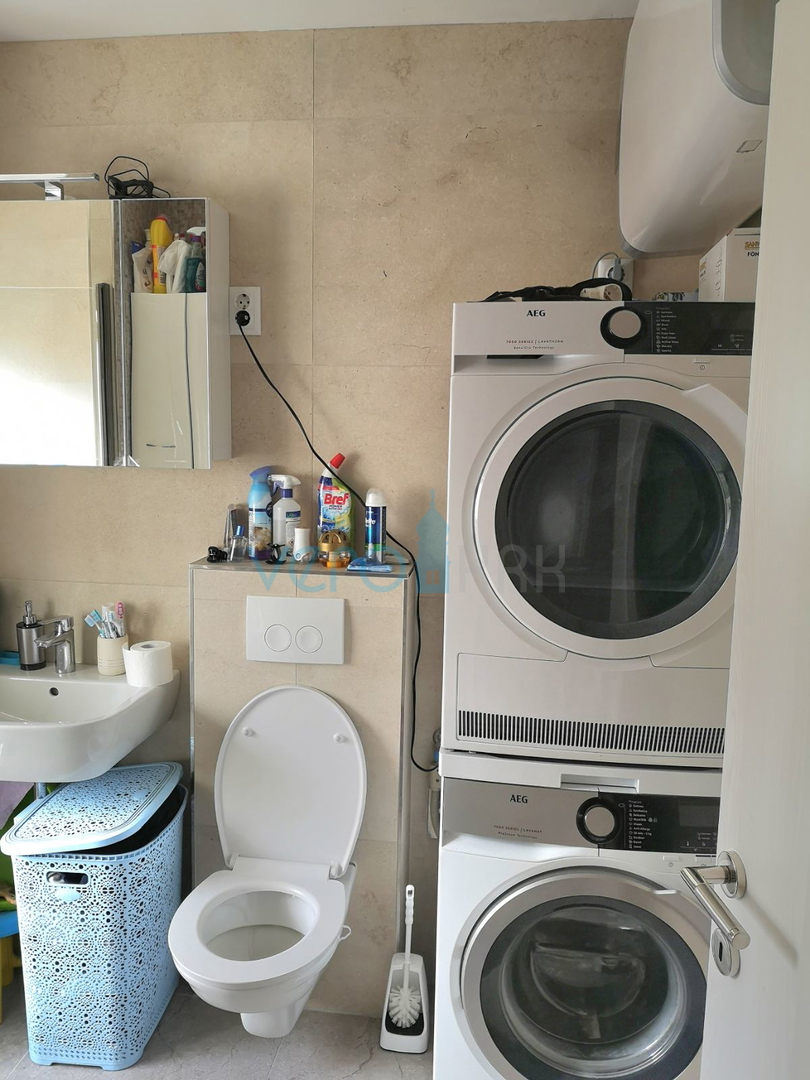 Malinska, Dvoetažni apartma s pogledom na morje
