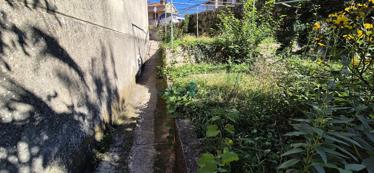 Dobrinj, otok Krk, samostojna kamnita hiša, pogled na morje, terasa, konoba, prodamo