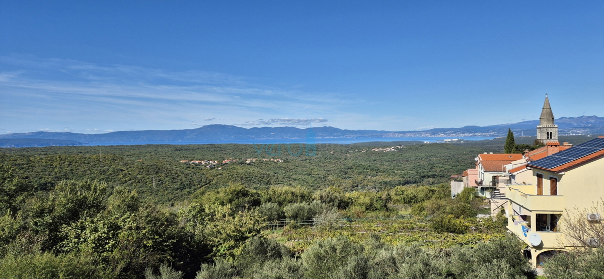 Dobrinj, otok Krk, samostojna kamnita hiša, pogled na morje, terasa, konoba, prodamo