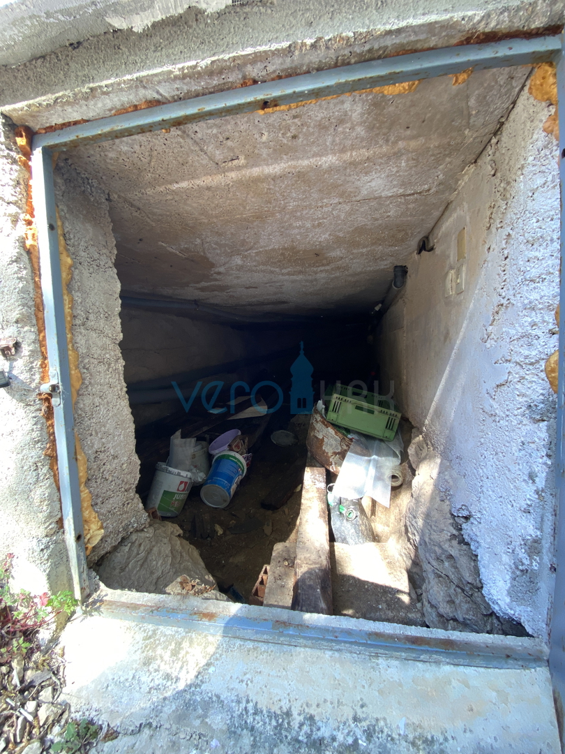 Otok Krk, Dobrinj, okolica, dvojna kuća z dvema apartmajnama, pogled, zemljišče, prodaja