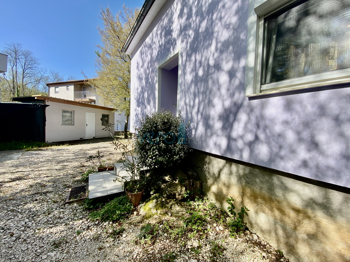 Otok Krk, Dobrinj, okolica, dvojna kuća z dvema apartmajnama, pogled, zemljišče, prodaja