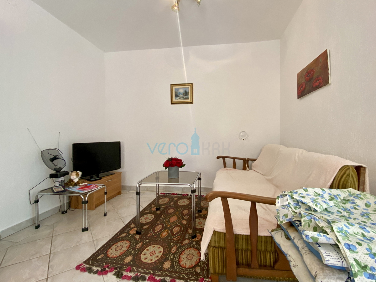 Otok Krk, Dobrinj, okolica, dvojna kuća z dvema apartmajnama, pogled, zemljišče, prodaja