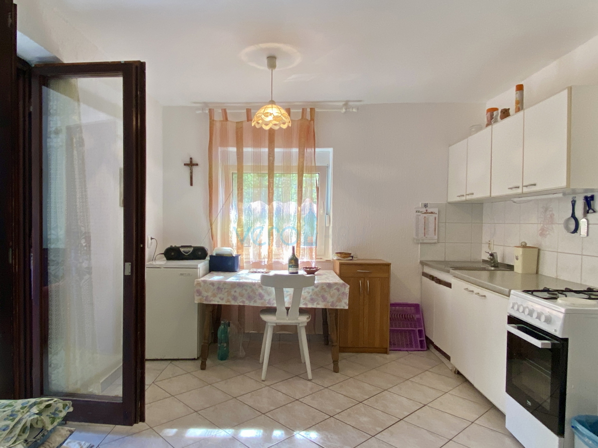 Otok Krk, Dobrinj, okolica, dvojna kuća z dvema apartmajnama, pogled, zemljišče, prodaja