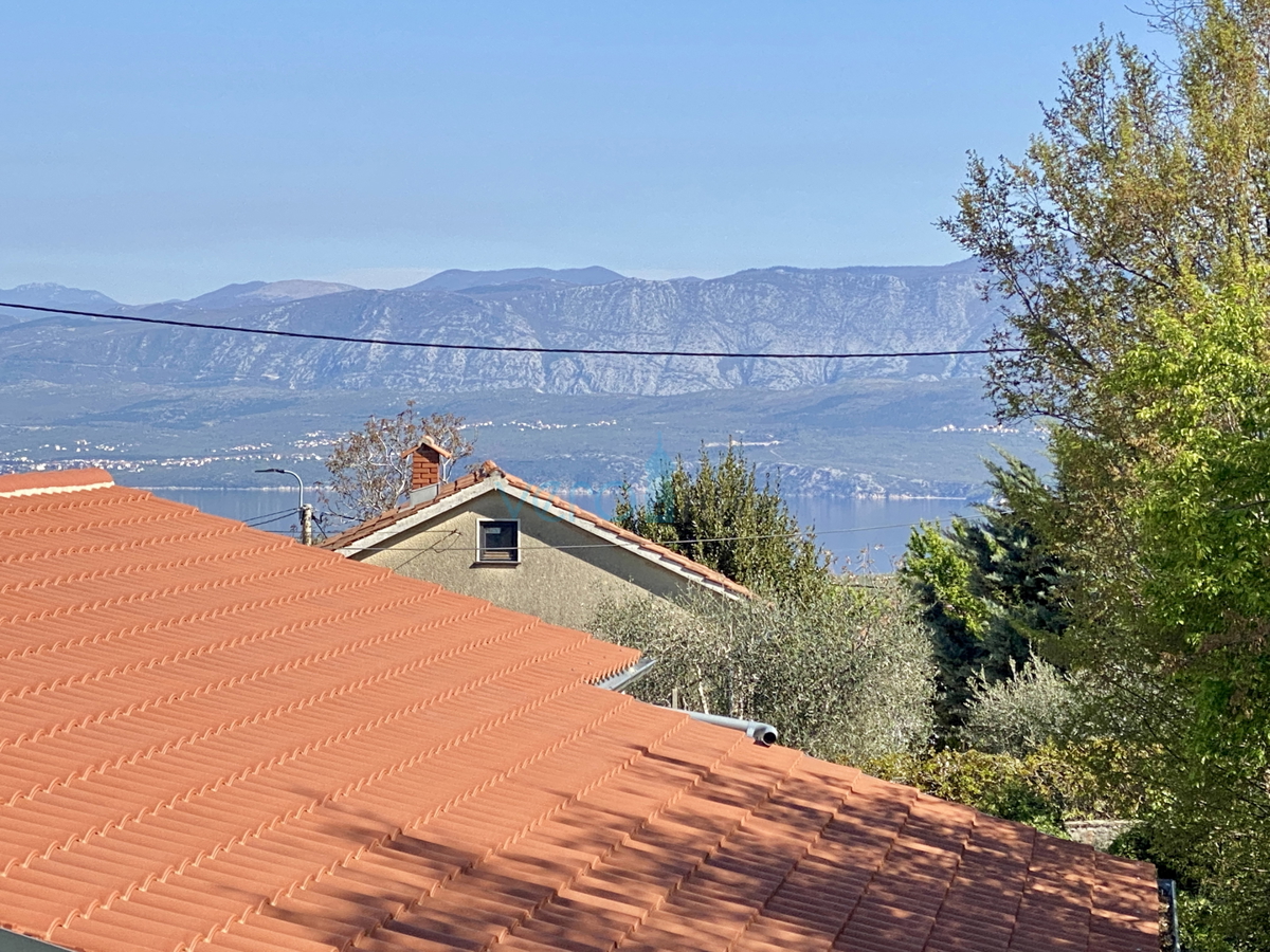 Otok Krk, Dobrinj, okolica, dvojna kuća z dvema apartmajnama, pogled, zemljišče, prodaja