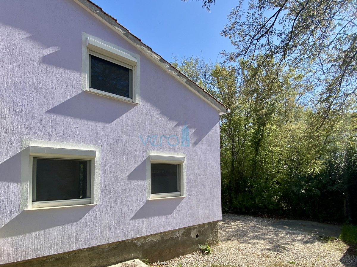 Otok Krk, Dobrinj, okolica, dvojna kuća z dvema apartmajnama, pogled, zemljišče, prodaja