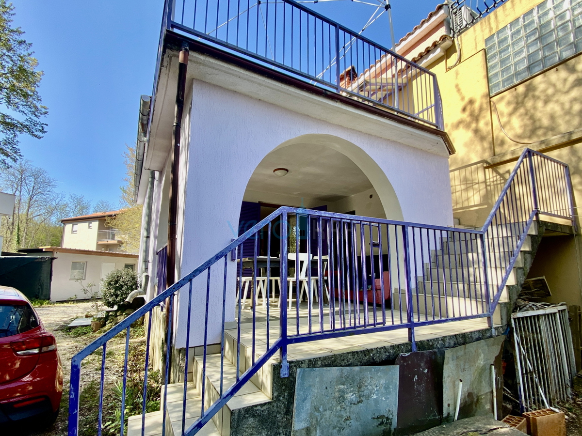 Otok Krk, Dobrinj, okolica, dvojna kuća z dvema apartmajnama, pogled, zemljišče, prodaja