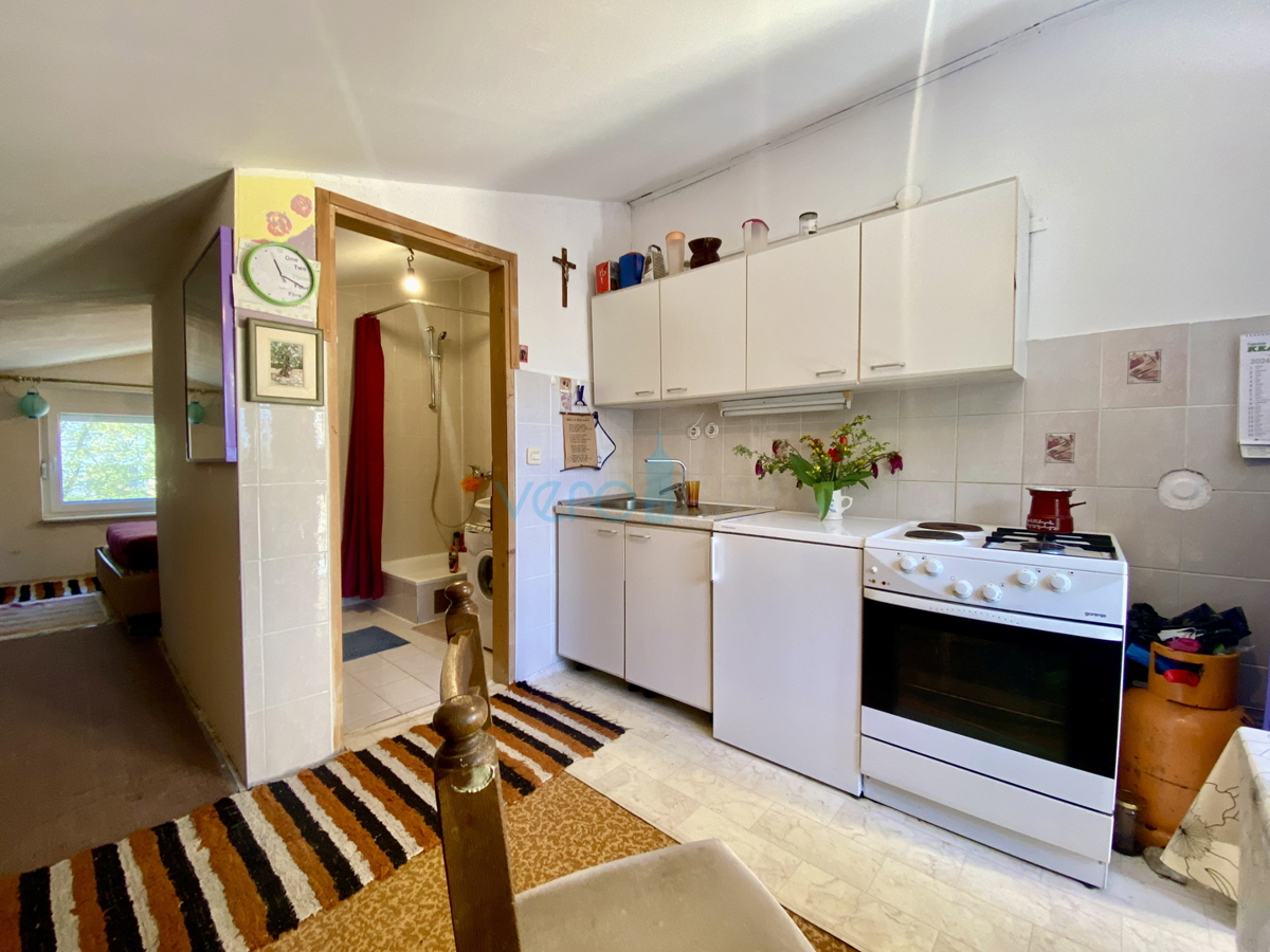 Otok Krk, Dobrinj, okolica, dvojna kuća z dvema apartmajnama, pogled, zemljišče, prodaja
