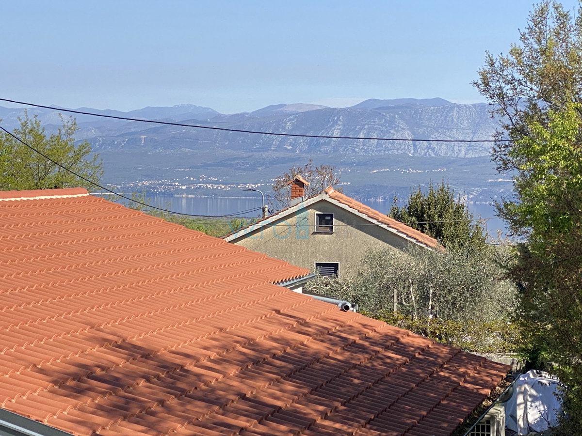 Otok Krk, Dobrinj, okolica, dvojna kuća z dvema apartmajnama, pogled, zemljišče, prodaja