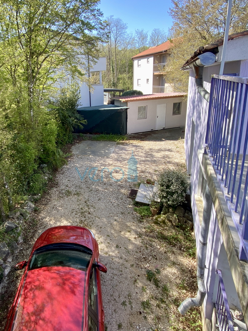 Otok Krk, Dobrinj, okolica, dvojna kuća z dvema apartmajnama, pogled, zemljišče, prodaja
