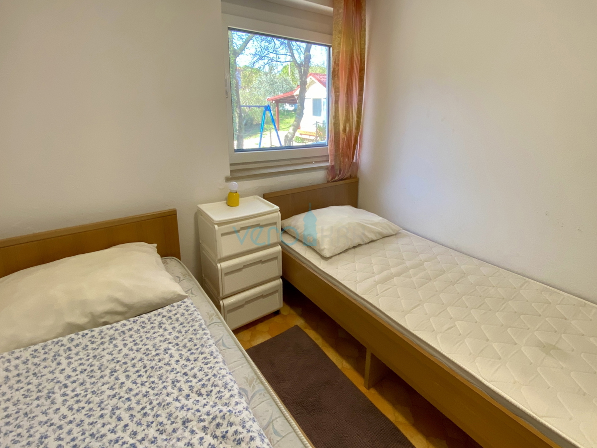 Otok Krk, Dobrinj, okolica, dvojna kuća z dvema apartmajnama, pogled, zemljišče, prodaja