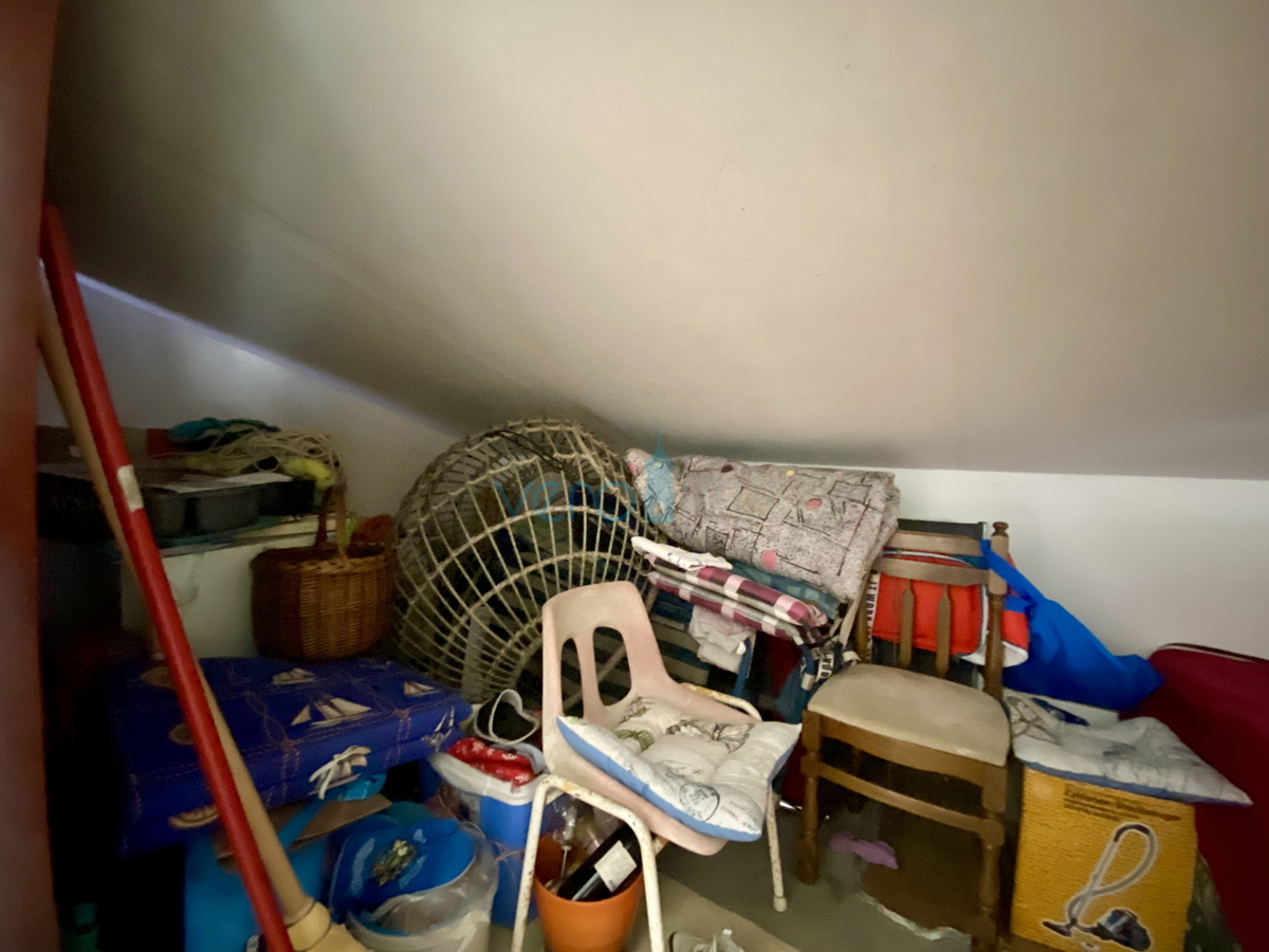 Otok Krk, Dobrinj, okolica, dvojna kuća z dvema apartmajnama, pogled, zemljišče, prodaja