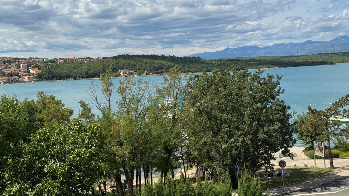 Otok Krk, zaliv Soline, dvosobno stanovanje, 50 m od morja, pogled, prodaja