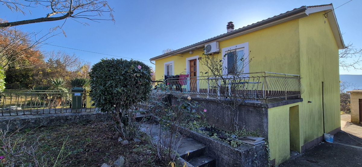 Otok Krk, mesto Krk, širša okolica, samostojna hiša, 110 m2, pogled na morje, zemljišče 980 m2, prodaja