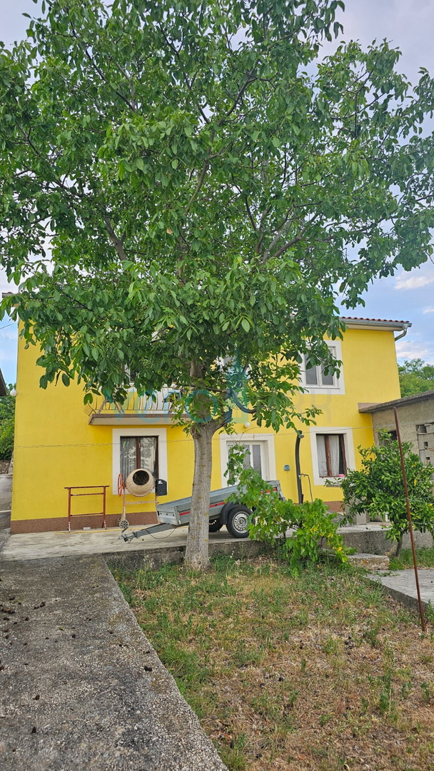 Otok Krk, mesto Krk, širša okolica, samostojna hiša, 110 m2, pogled na morje, zemljišče 980 m2, prodaja