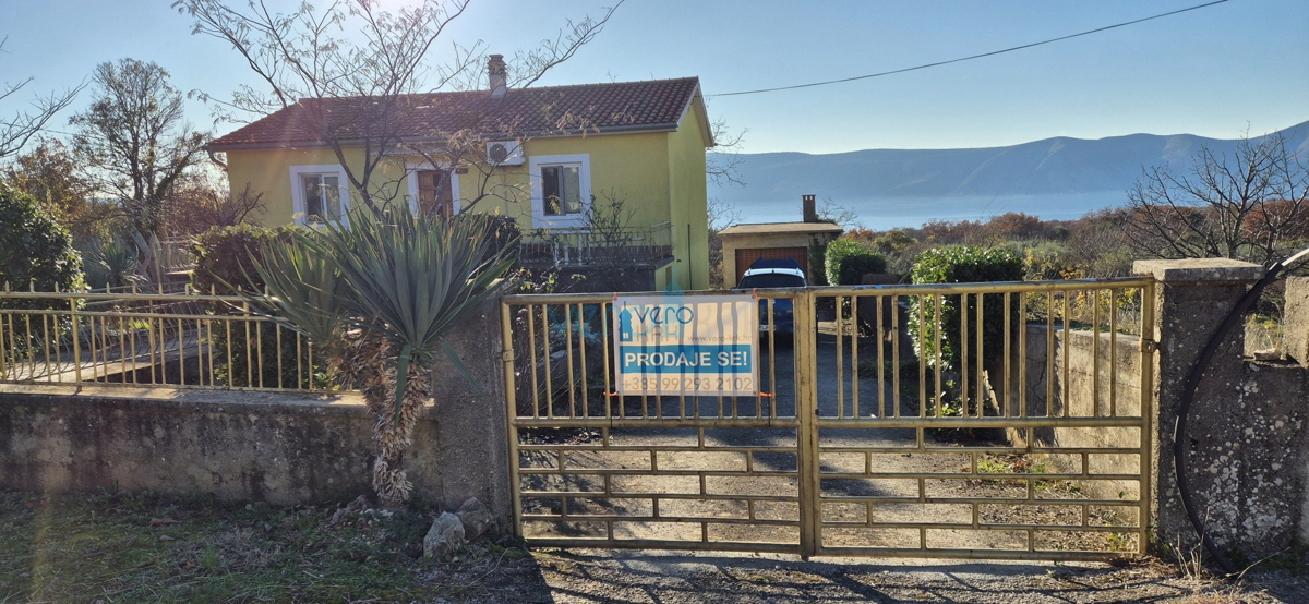 Otok Krk, mesto Krk, širša okolica, samostojna hiša, 110 m2, pogled na morje, zemljišče 980 m2, prodaja