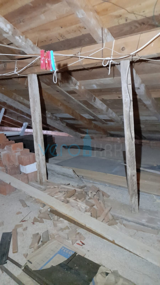 Njivice, otok Krk, dvojna hiša s 3 stanovanji, zemljišče, pogled na morje, prodaja