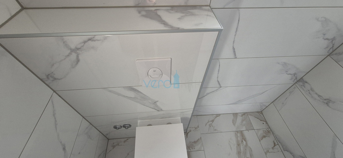 Otok Krk, Malinska, novogradnja, moderna hiša s bazenom, vrt, razgled, prodaja