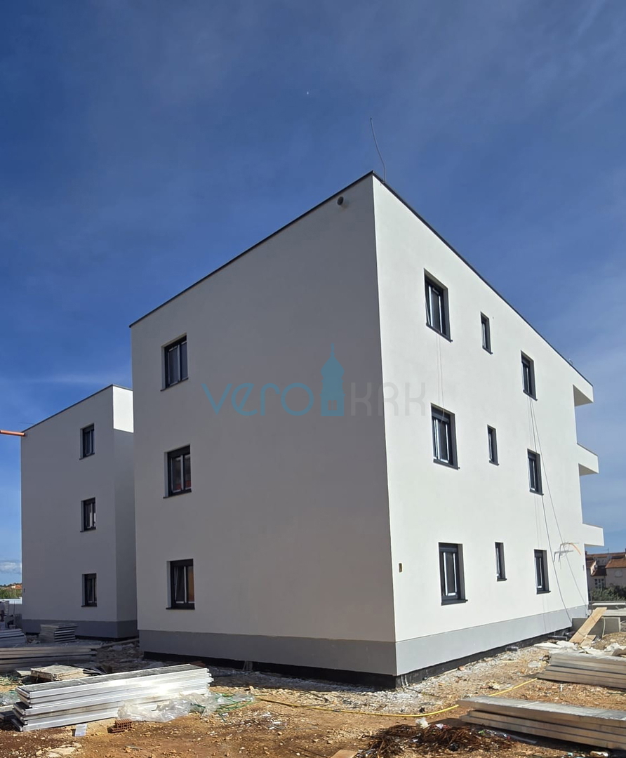 Istra, Novigrad, dvosobno stanovanje 78 m2, 1. nadstropje, novogradnja, terasa, pogled na morje, prodaja