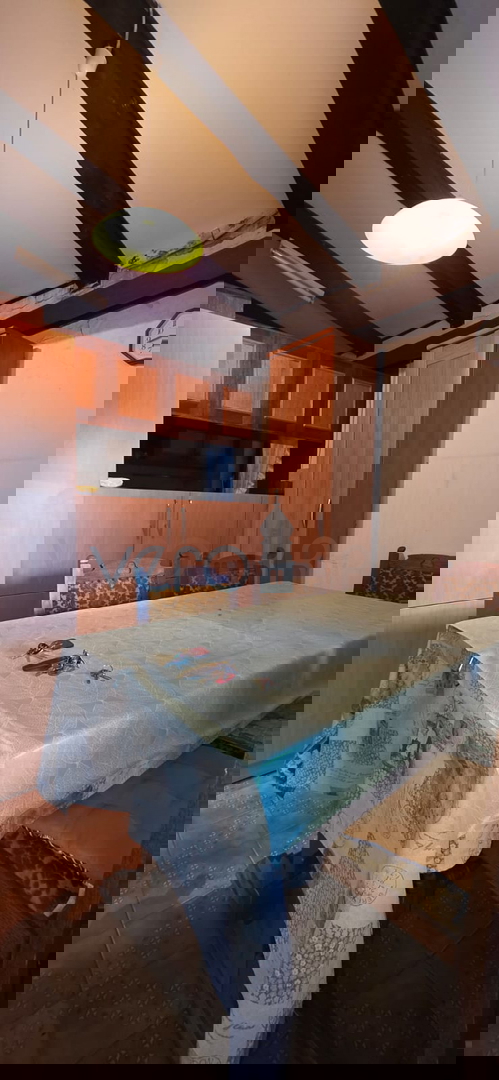 Novi Vinodolski, Bribir, dvojna hiša 115 m2 z zemljiščem 800 m2, prodaja