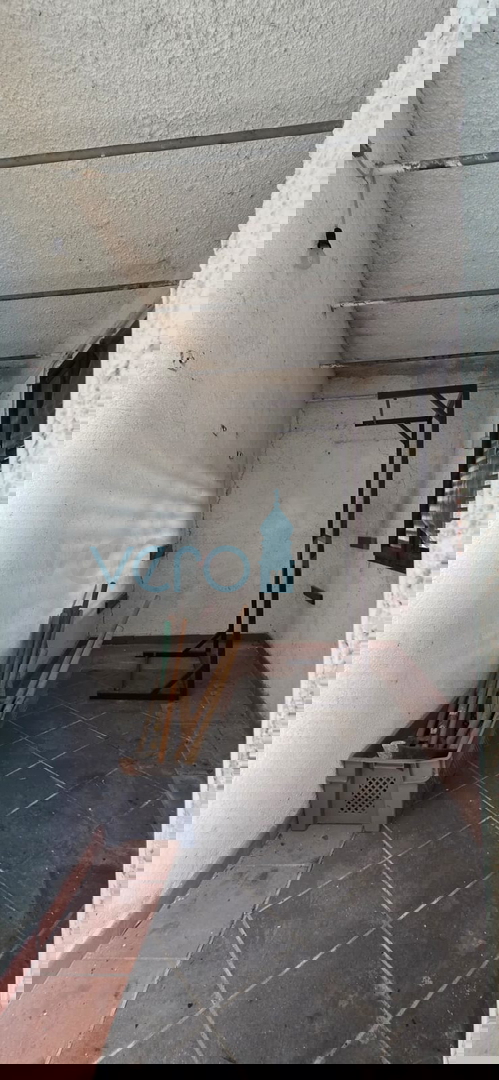 Novi Vinodolski, Bribir, dvojna hiša 115 m2 z zemljiščem 800 m2, prodaja