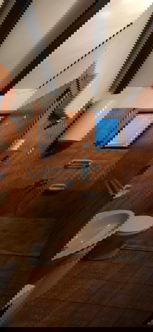 Novi Vinodolski, Bribir, dvojna hiša 115 m2 z zemljiščem 800 m2, prodaja