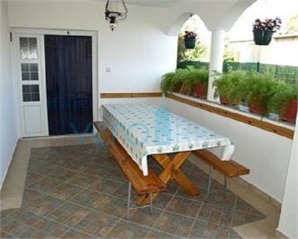 Otok Krk, Šilo, hiša s petimi apartmaji v bližini morja, prodaja