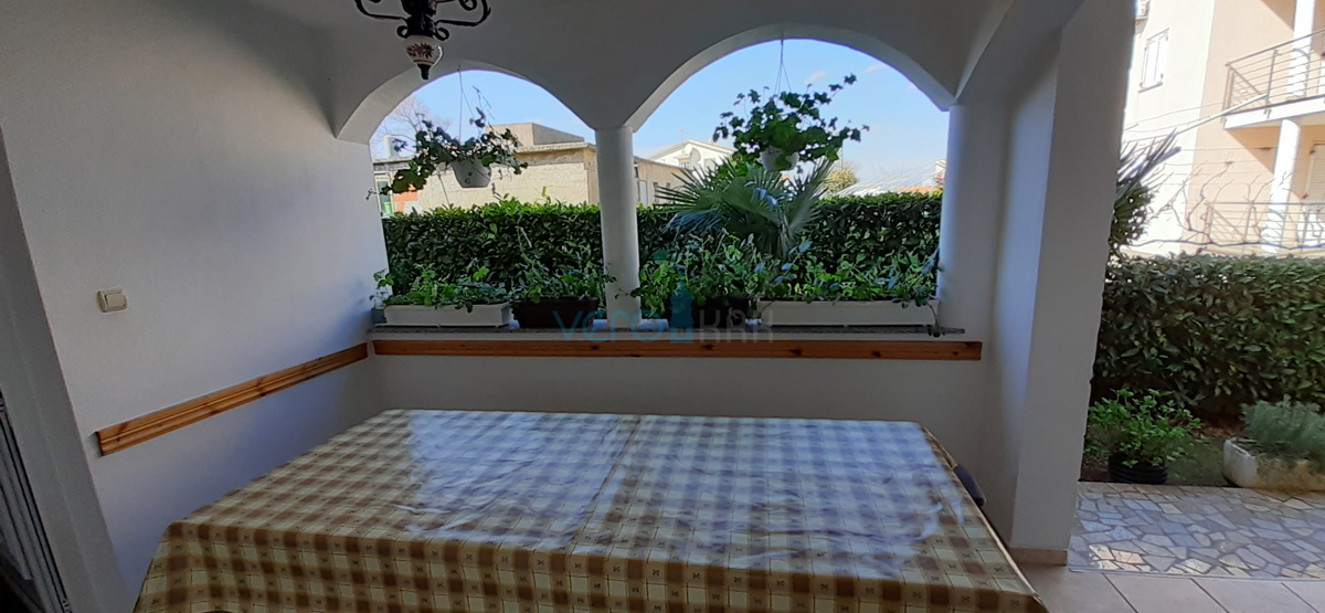 Otok Krk, Šilo, hiša s petimi apartmaji v bližini morja, prodaja