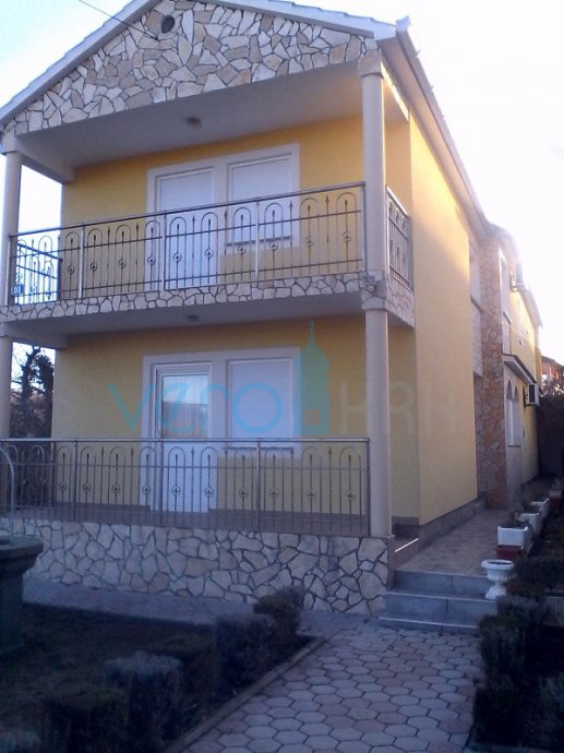 Otok Krk, Šilo, hiša s petimi apartmaji v bližini morja, prodaja