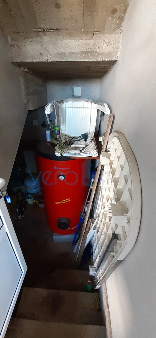 Otok Krk, Šilo, hiša s petimi apartmaji v bližini morja, prodaja