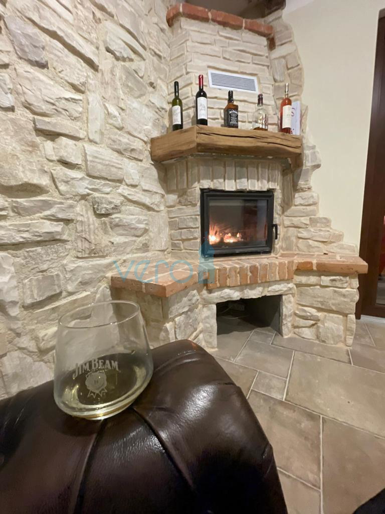 Zaliv Soline, okolica, Moderna kamnita vila z bazenom, 200 m2, prodamo
