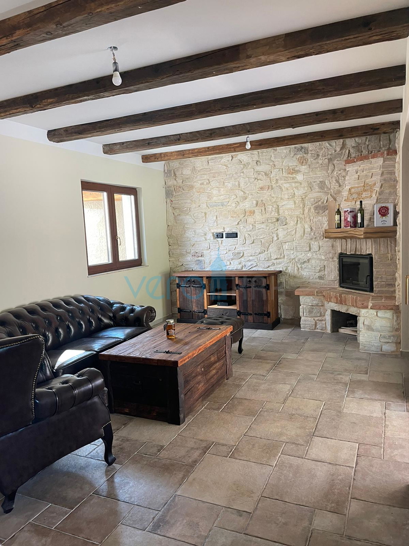 Zaliv Soline, okolica, Moderna kamnita vila z bazenom, 200 m2, prodamo