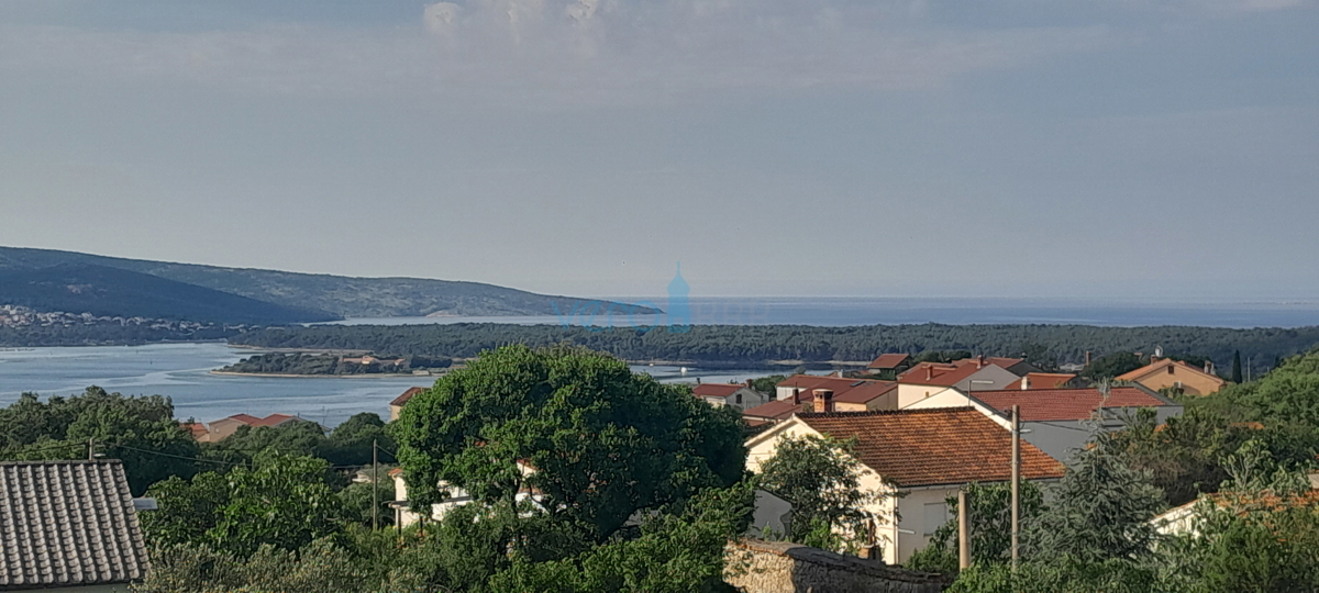 Mesto Krk, okolica, vila 200m2, bazen, odprt pogled, prodamo