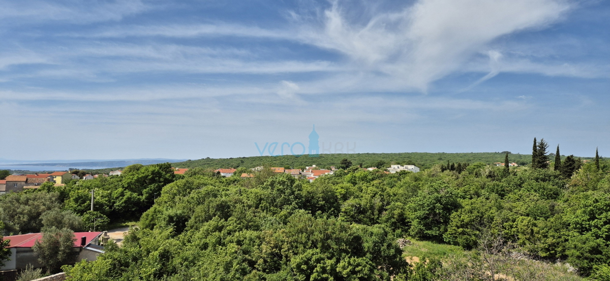 Otok Krk, mesto Krk, okolica, vila 200 m2, bazen, odprt razgled, prodaja
