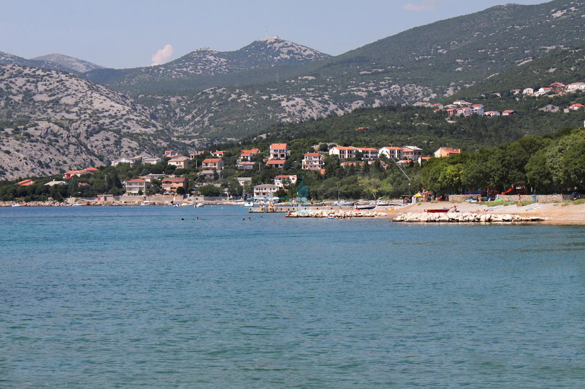 Novi Vinodolski, Smokvica - enonadstropna hiša 35 m od plaže, prodamo