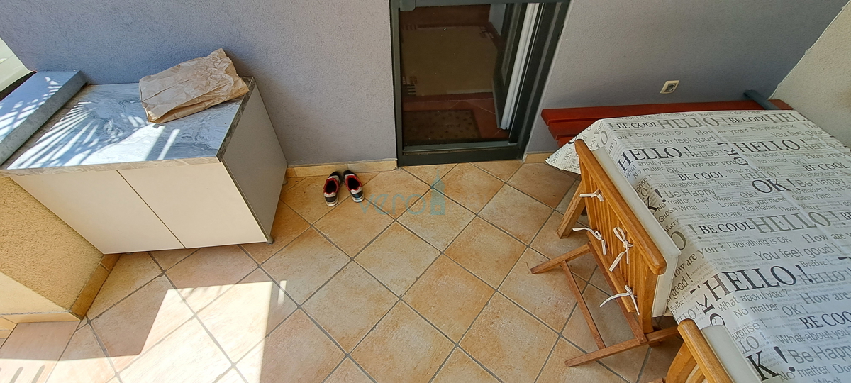 Uvala Soline, otok Krk, apartma 31 m2, pritličje, terasa, prodamo