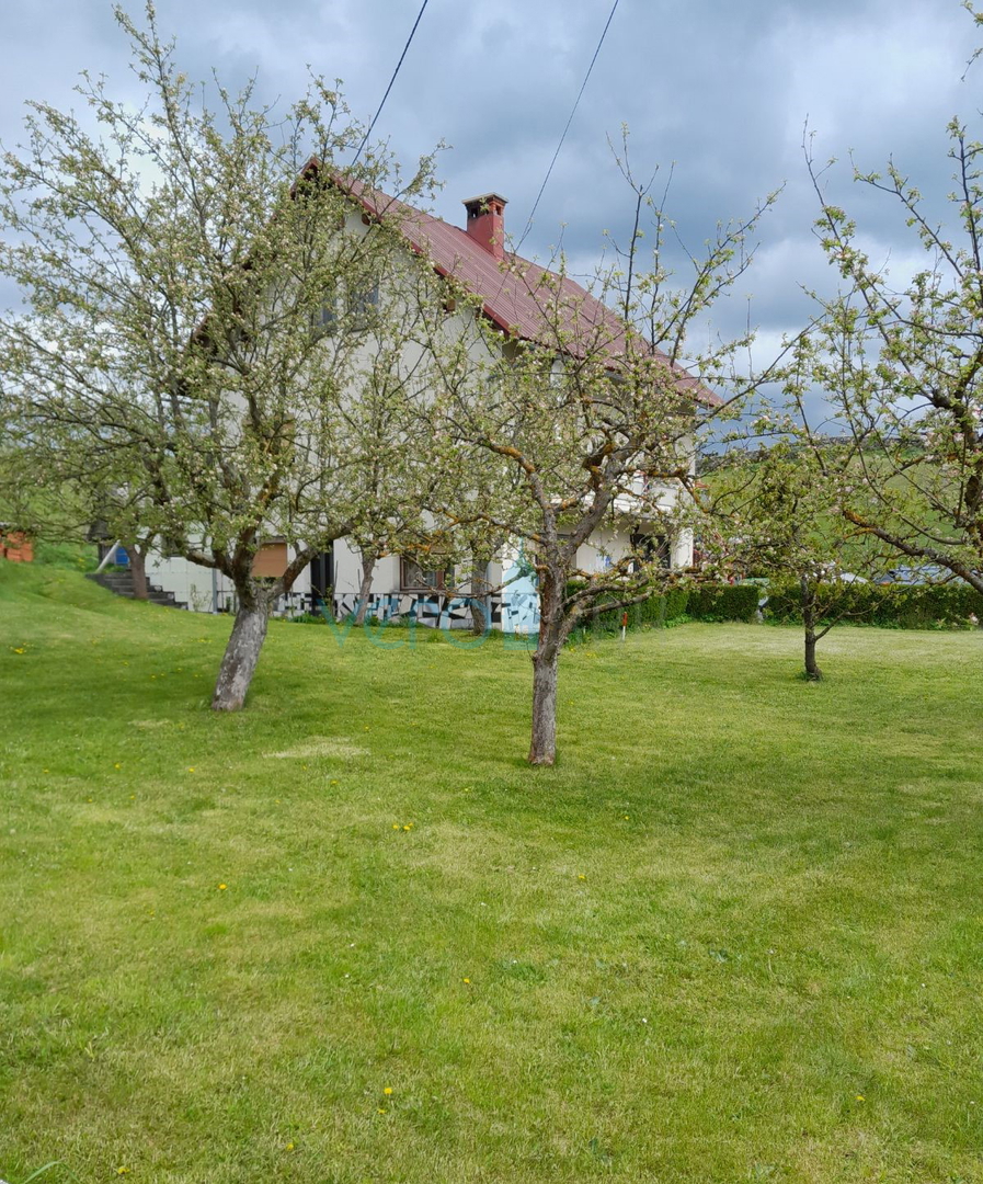 Čabar, Prezid, samostojna hiša, velika parcela, drvarnica, prodaja