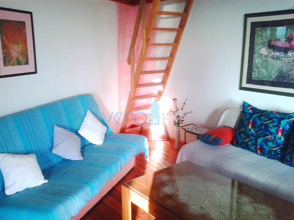 Otok Krk, center Malinska: Samostojna apartmajska hiša s 7 enotami, 450 m od morja, na prodaj