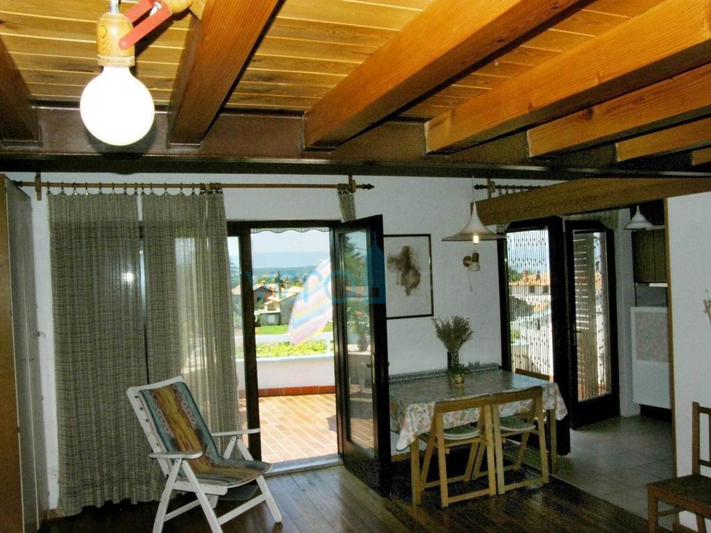 Otok Krk, center Malinska: Samostojna apartmajska hiša s 7 enotami, 450 m od morja, na prodaj