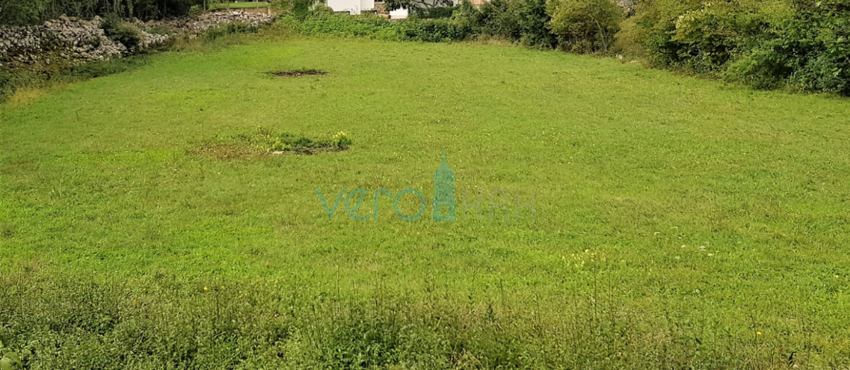 Otok Krk, Dobrinj, okolica, zazidljivo zemljišče 1722 m2, prodaja