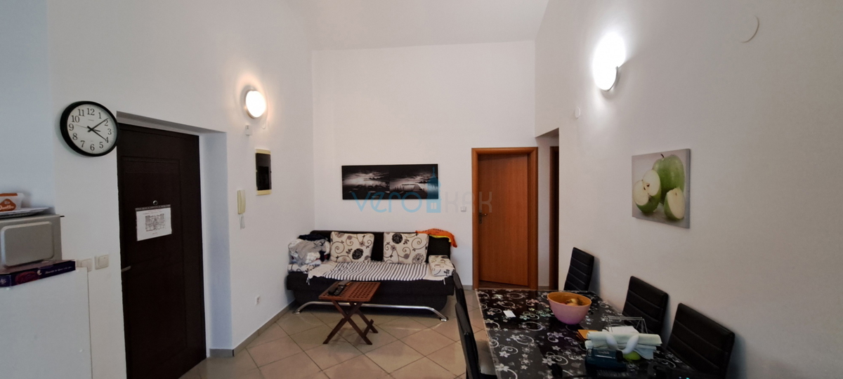 Uvala Soline, otok Krk, dvosobno stanovanje s pogledom, prodaja
