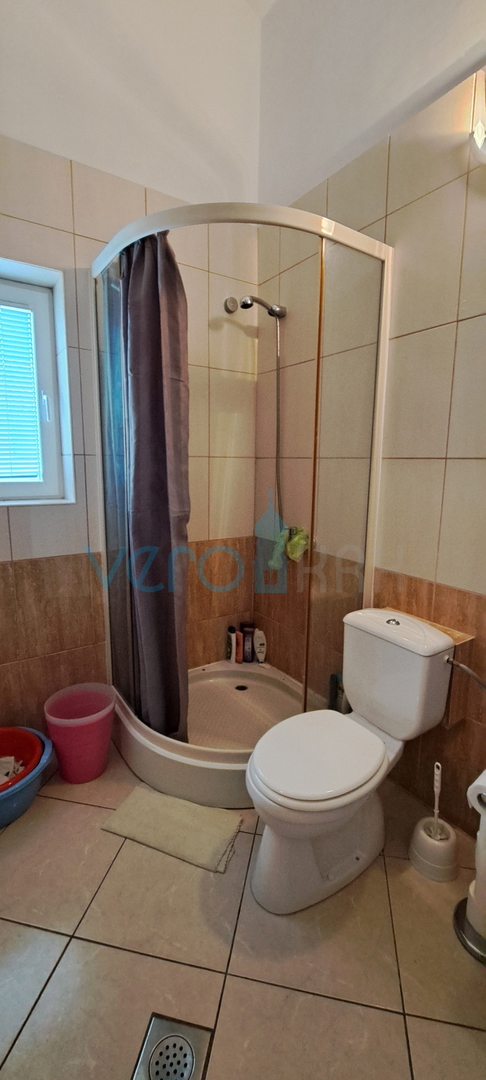 Uvala Soline, otok Krk, dvosobno stanovanje s pogledom, prodaja