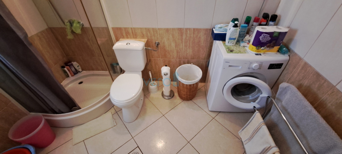 Uvala Soline, otok Krk, dvosobno stanovanje s pogledom, prodaja