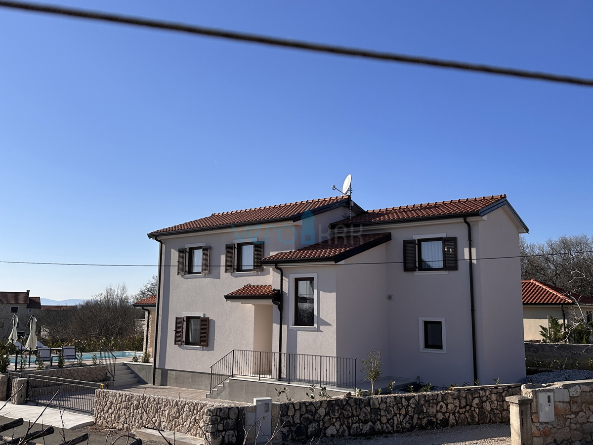 Otok Krk, okolica Dobrinja, Kras, vila s bazenom, prodaja