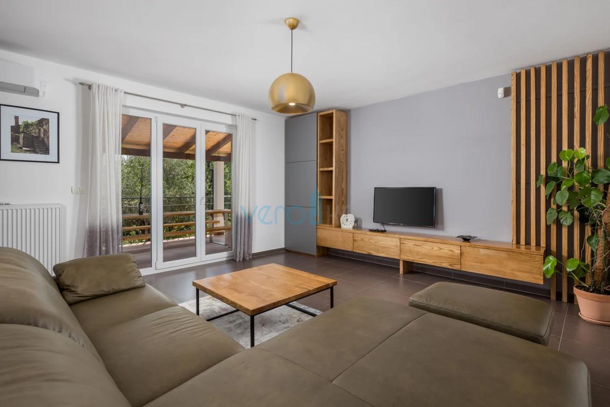 Opatija, okolica, udobna počitniška hiša s čudovitim pogledom na morje, prodaja